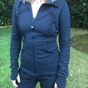 Lululemon dance studio jacket size 6 black zip up